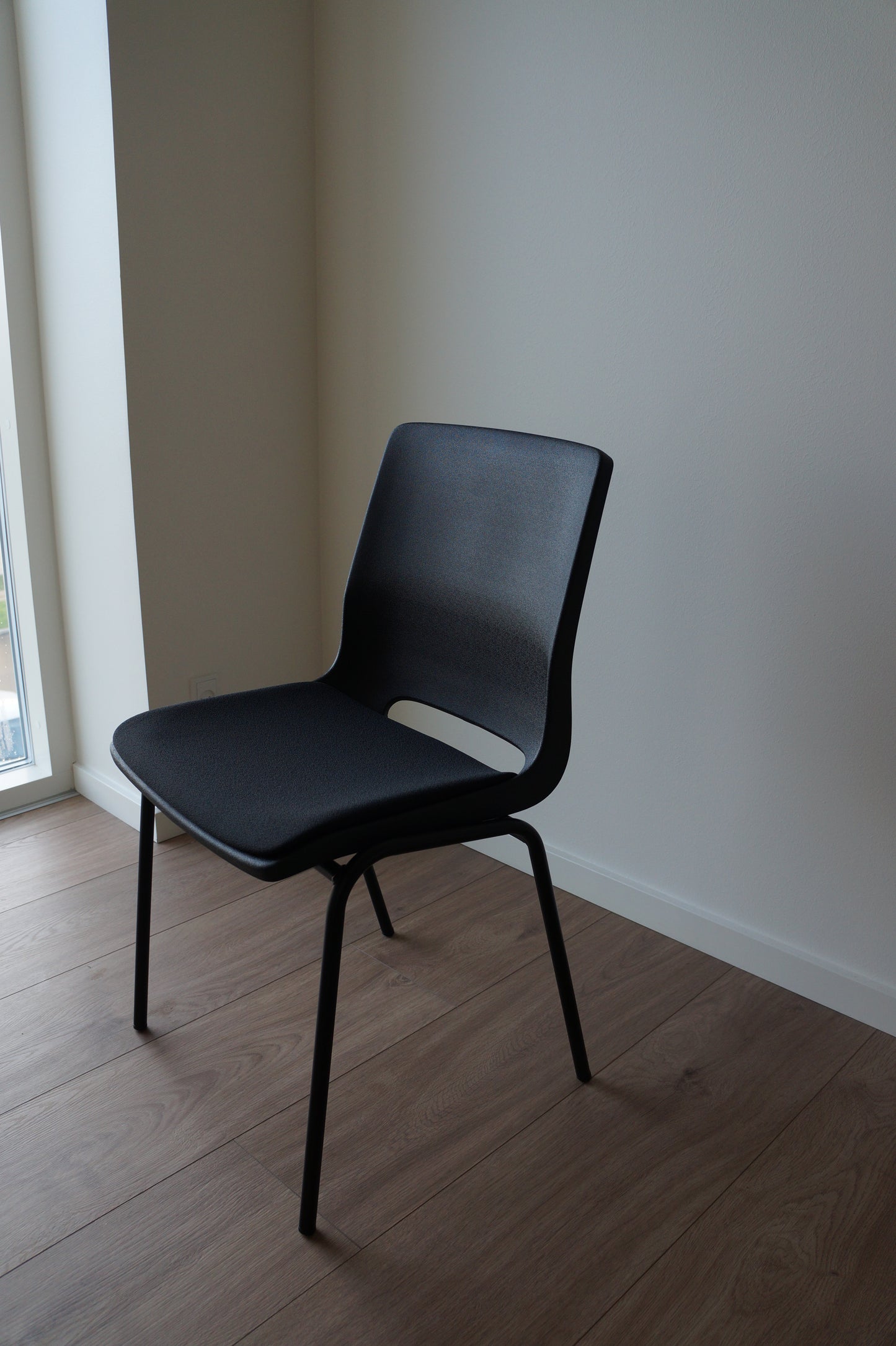 Conference Chair Ana 4340S
