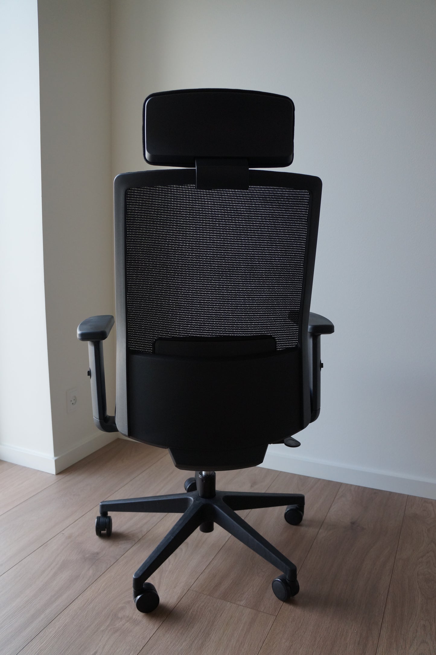 Office Chair Ergo 318 Ergonomic + Neck Support